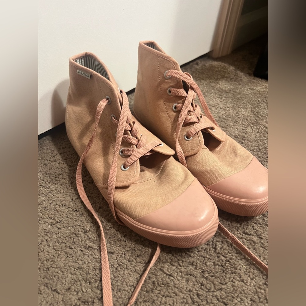 Pink High Top Bangs Size 9.5W and 8M